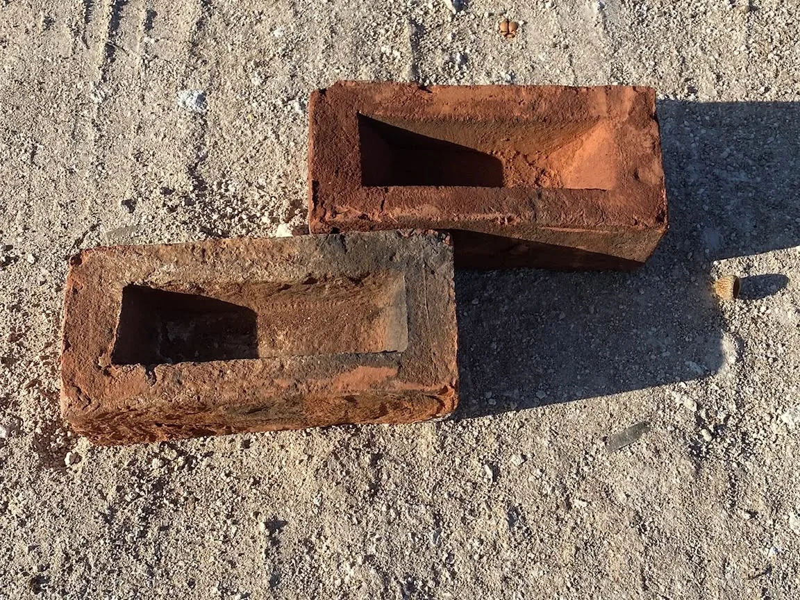 Kırmızı Oyuklu Dekoratif Tuğla 6.5x10.5x21.5 — Ek Görsel 2